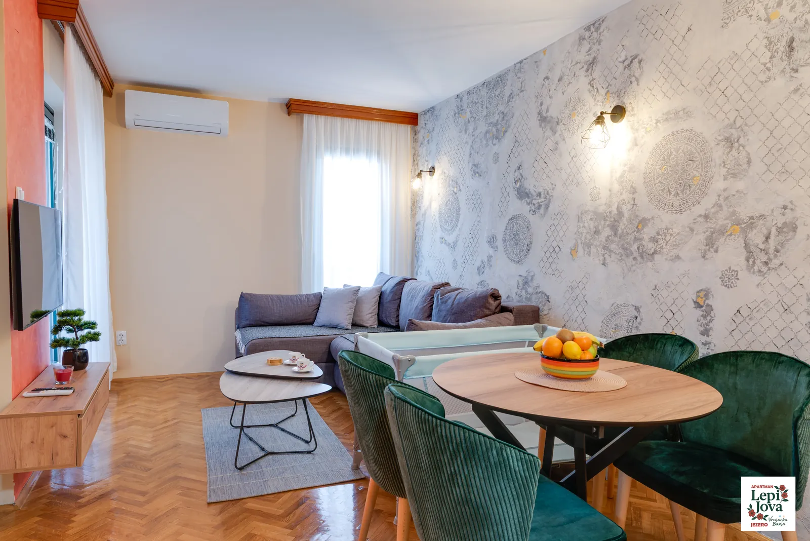 Prostrana dnevna soba apartmana Jezero u Vrnjačkoj Banji